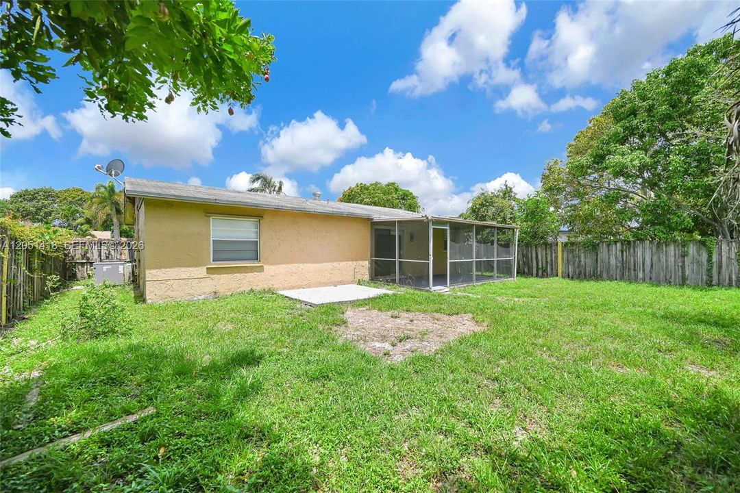 For Sale: $459,000 (3 beds, 2 baths, 1328 Square Feet)