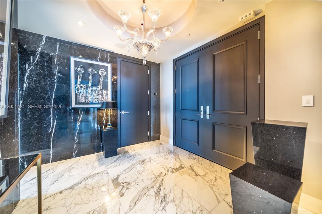 For Sale: $13,500,000 (3 beds, 3 baths, 3402 Square Feet)