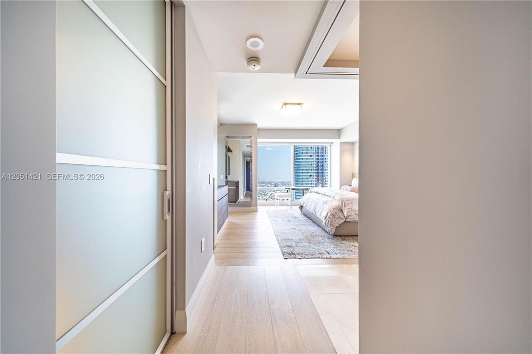 For Sale: $13,500,000 (3 beds, 3 baths, 3402 Square Feet)