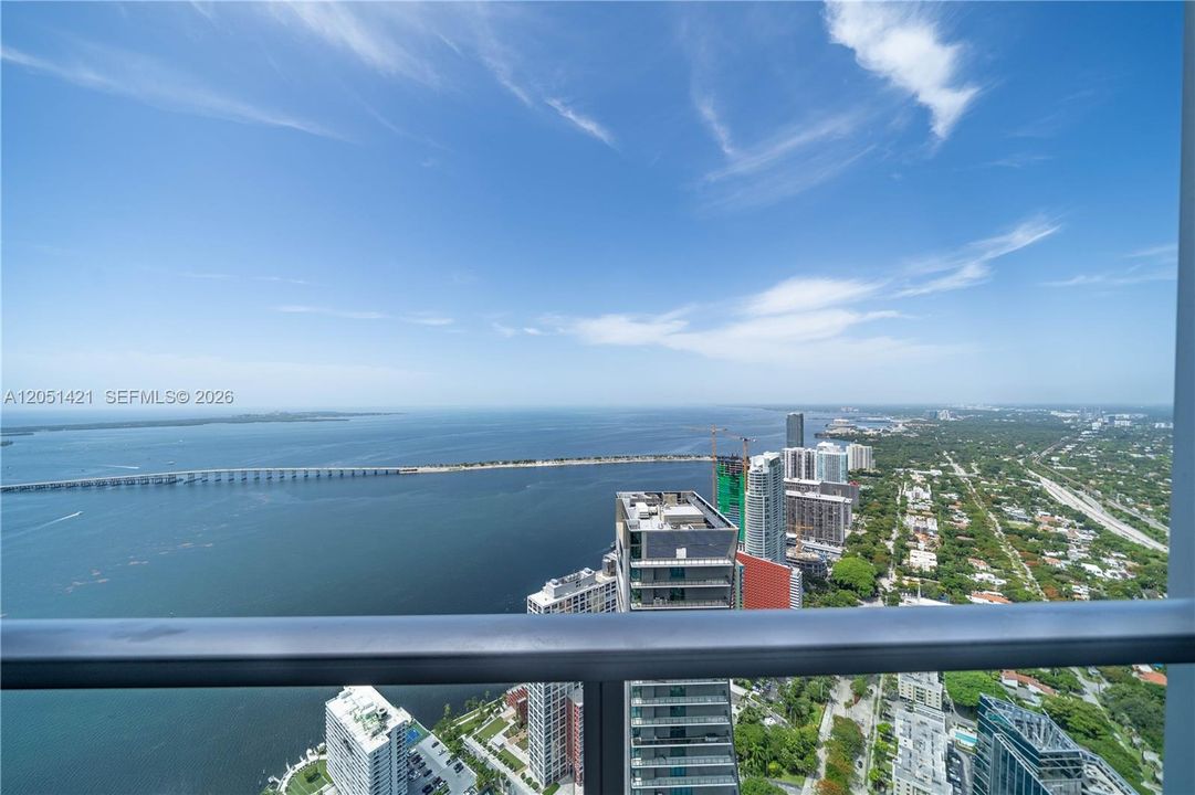 For Sale: $13,500,000 (3 beds, 3 baths, 3402 Square Feet)