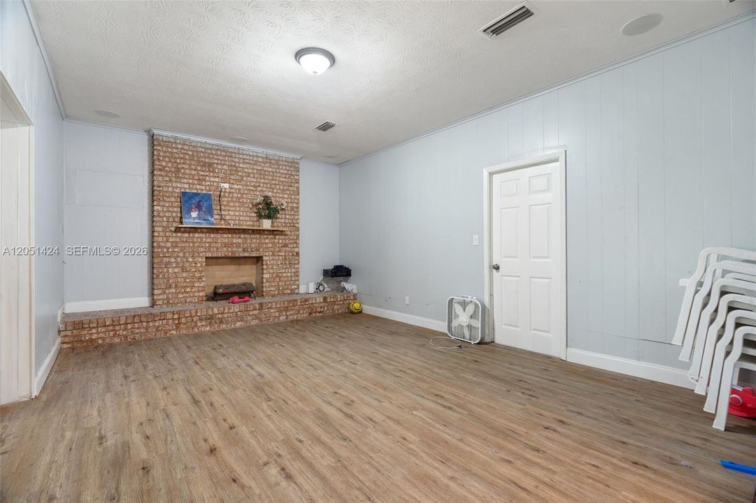For Sale: $314,999 (3 beds, 2 baths, 0 Square Feet)