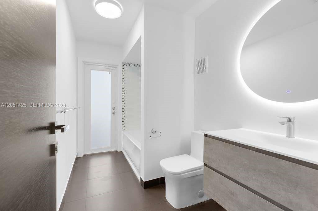 В аренду: $7,500 (4 спален, 2 ванн, 2250 Квадратных фут)