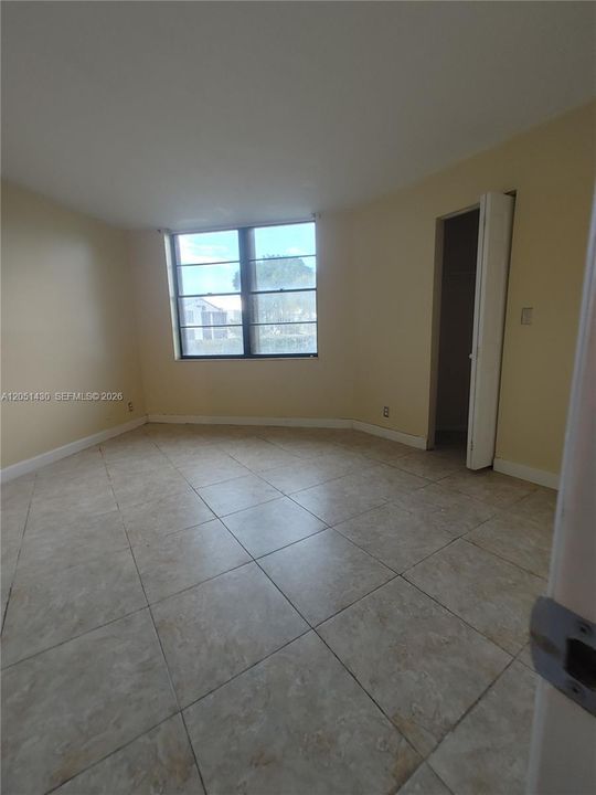 En Venta: $158,000 (2 camas, 2 baños, 890 Pies cuadrados)