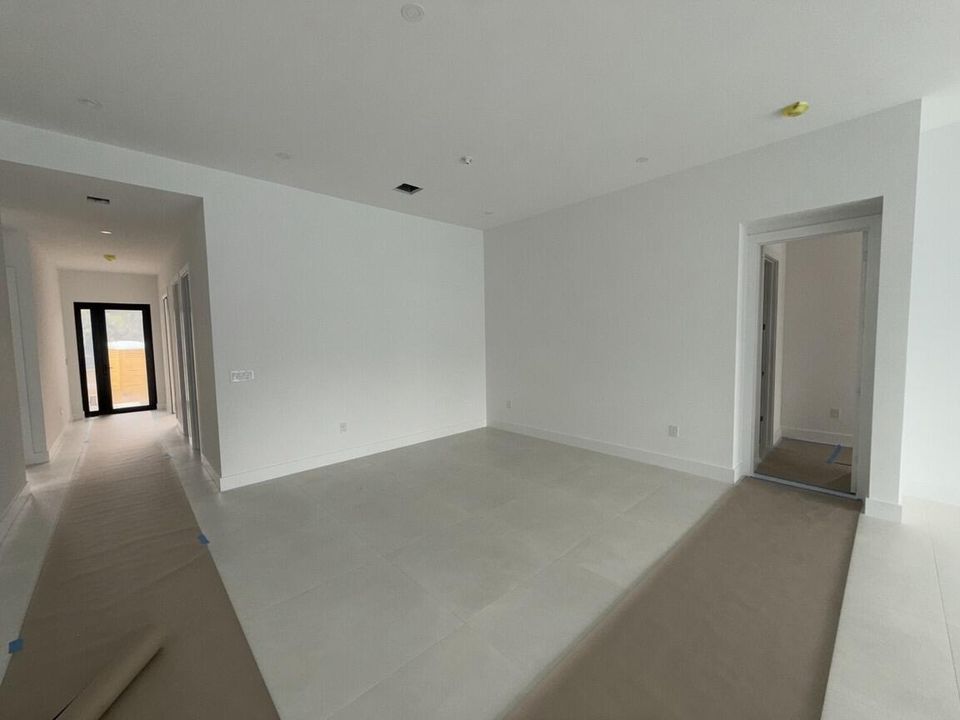 1781 NE 18th St Dining Room