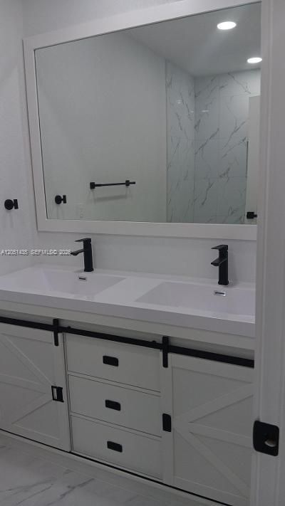 En Venta: $165,000 (1 camas, 1 baños, 928 Pies cuadrados)