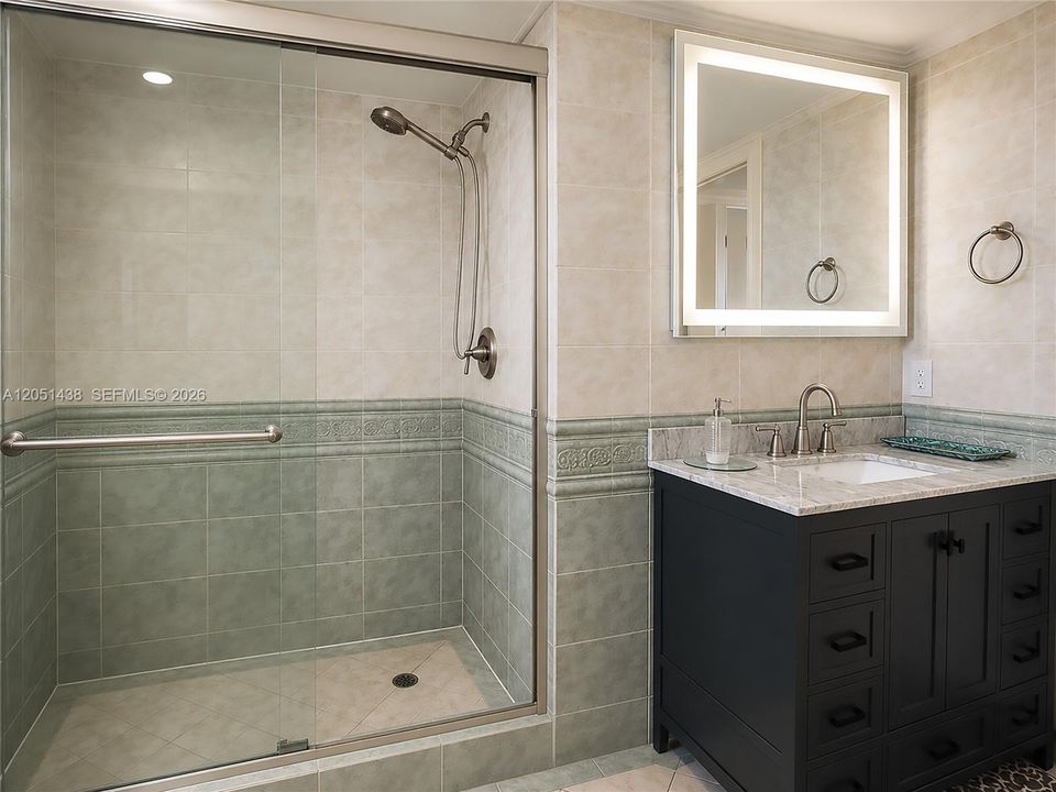 For Rent: $3,000 (2 beds, 2 baths, 1100 Square Feet)