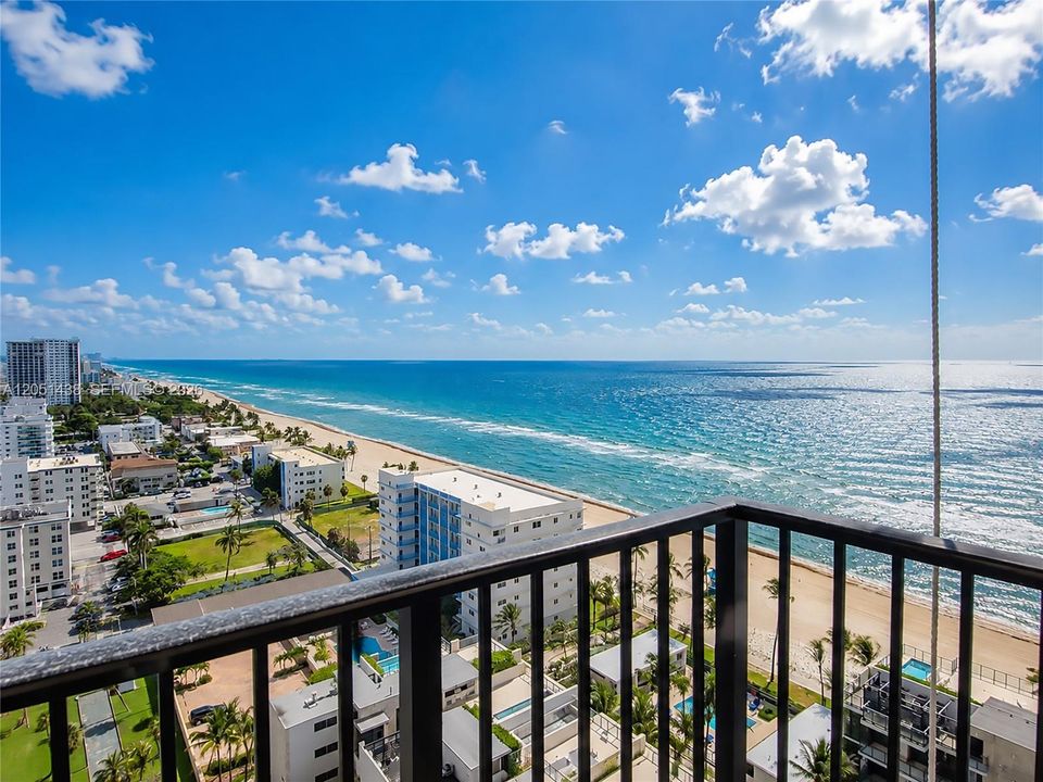 For Rent: $3,000 (2 beds, 2 baths, 1100 Square Feet)