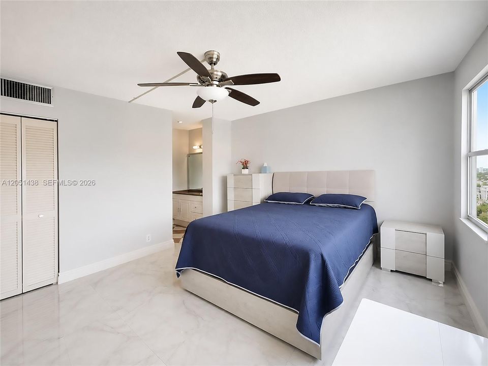 For Rent: $3,000 (2 beds, 2 baths, 1100 Square Feet)