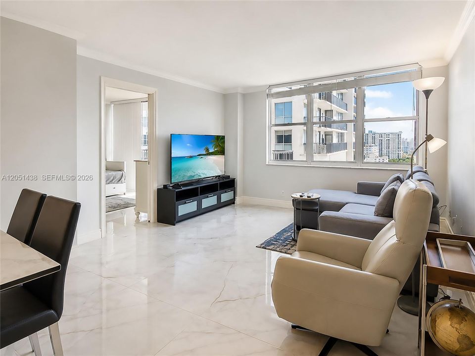 For Rent: $3,000 (2 beds, 2 baths, 1100 Square Feet)