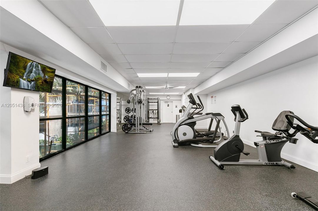 For Rent: $3,000 (2 beds, 2 baths, 1100 Square Feet)