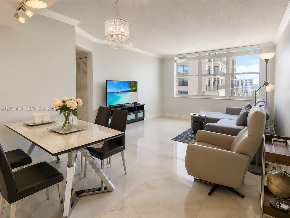 For Rent: $3,000 (2 beds, 2 baths, 1100 Square Feet)