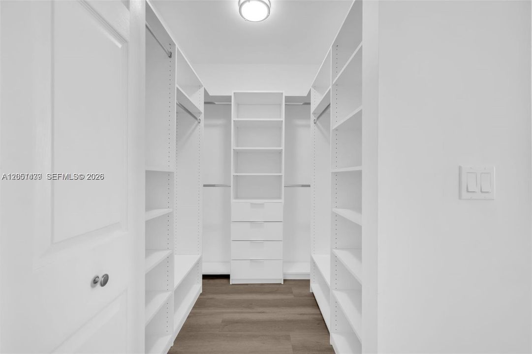 На продажу: $659,000 (3 спален, 2 ванн, 1353 Квадратных фут)