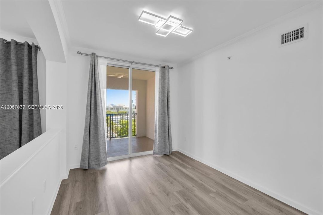 На продажу: $659,000 (3 спален, 2 ванн, 1353 Квадратных фут)