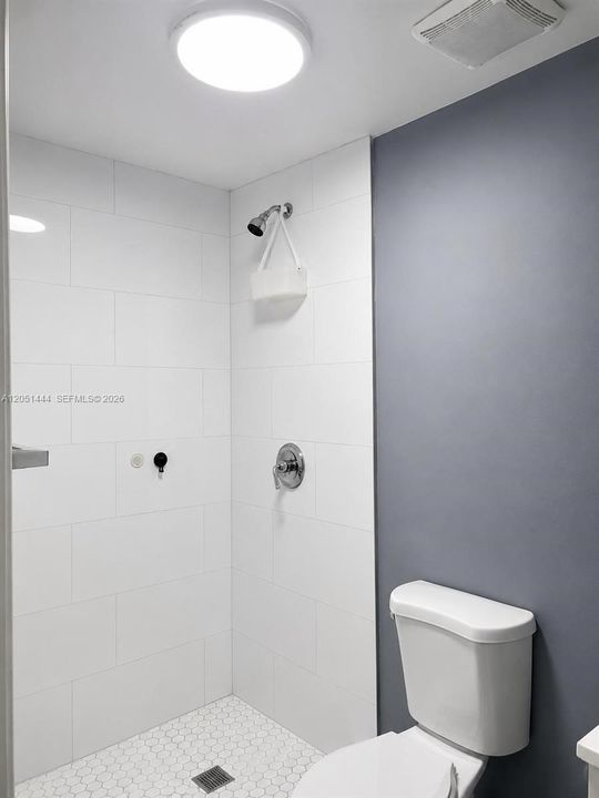 For Rent: $3,200 (3 beds, 3 baths, 2030 Square Feet)