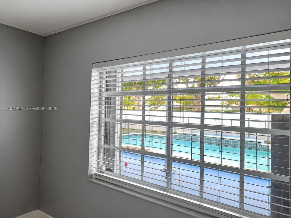 For Rent: $3,200 (3 beds, 3 baths, 2030 Square Feet)