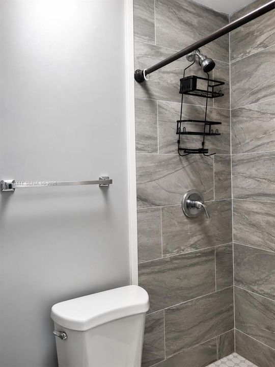 For Rent: $3,200 (3 beds, 3 baths, 2030 Square Feet)