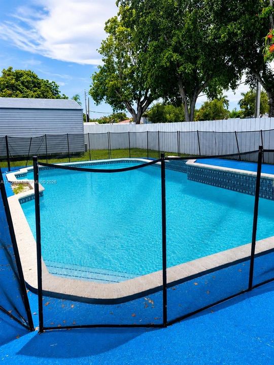 For Rent: $3,200 (3 beds, 3 baths, 2030 Square Feet)