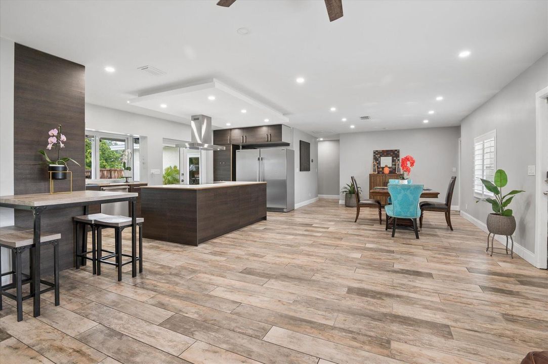 13-Maitlen-4601 W Hawthorne Cir-11