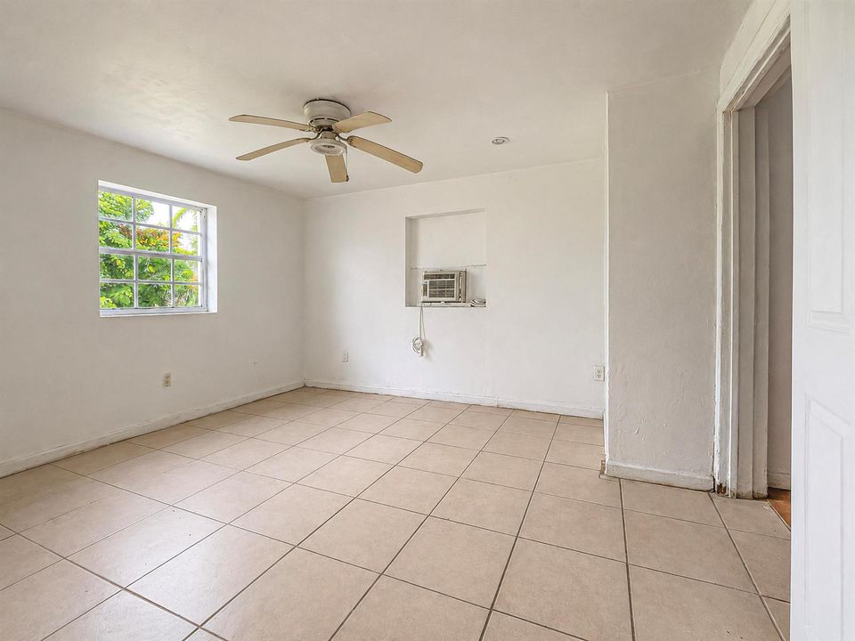 Final Pics_6142 SW 40th Ct_009