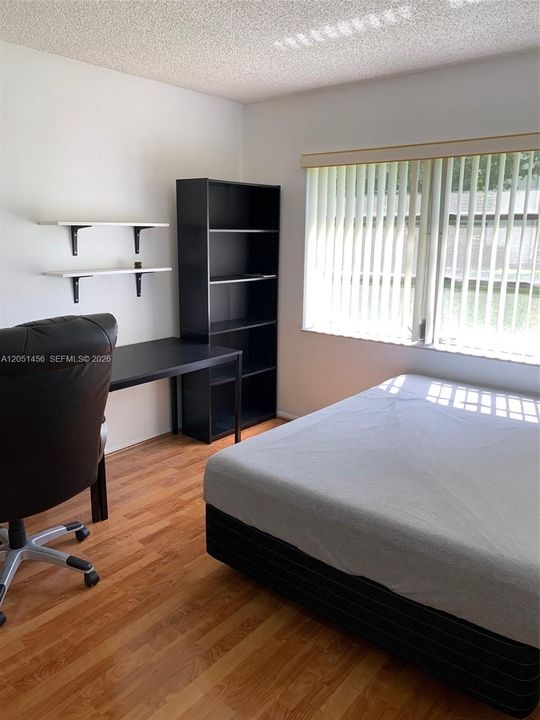 В аренду: $1,950 (3 спален, 2 ванн, 1119 Квадратных фут)