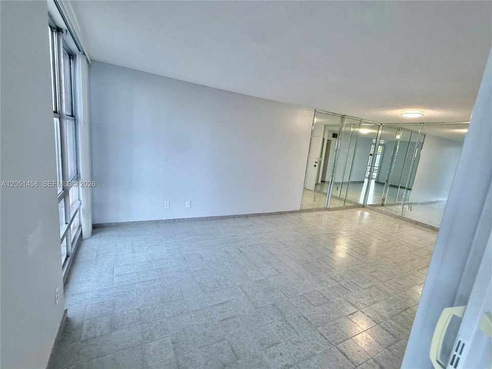 En Renta: $1,850 (1 camas, 1 baños, 725 Pies cuadrados)