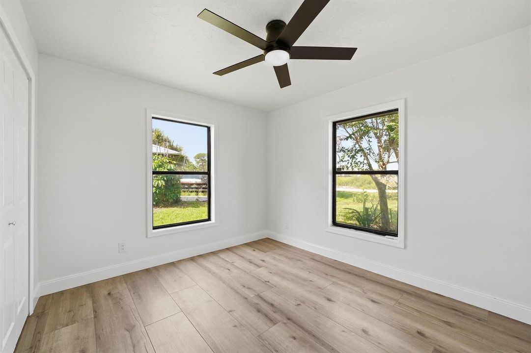 17-web-or-mls-306-24th-ave