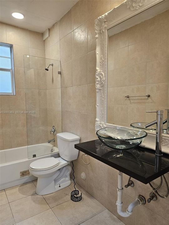 В аренду: $2,100 (1 спален, 1 ванн, 0 Квадратных фут)