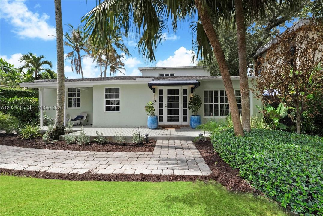 For Sale: $3,149,000 (4 beds, 3 baths, 2456 Square Feet)