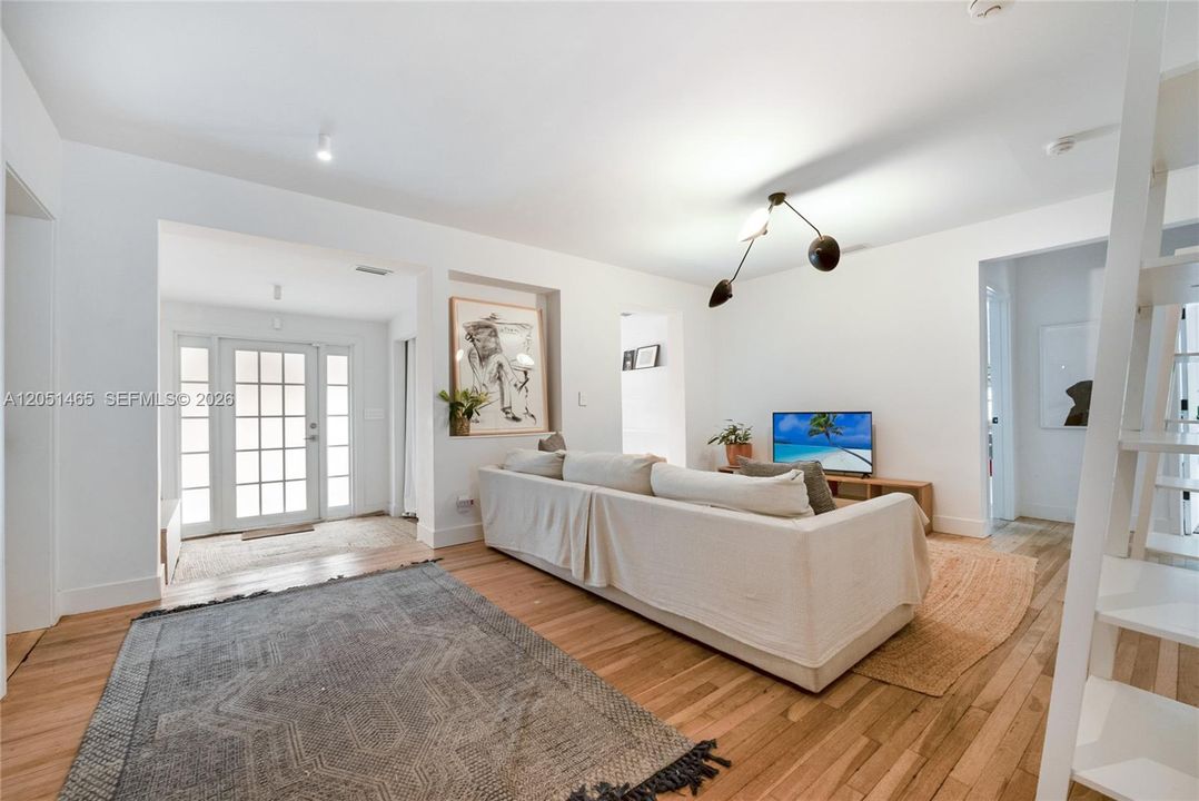For Sale: $3,149,000 (4 beds, 3 baths, 2456 Square Feet)