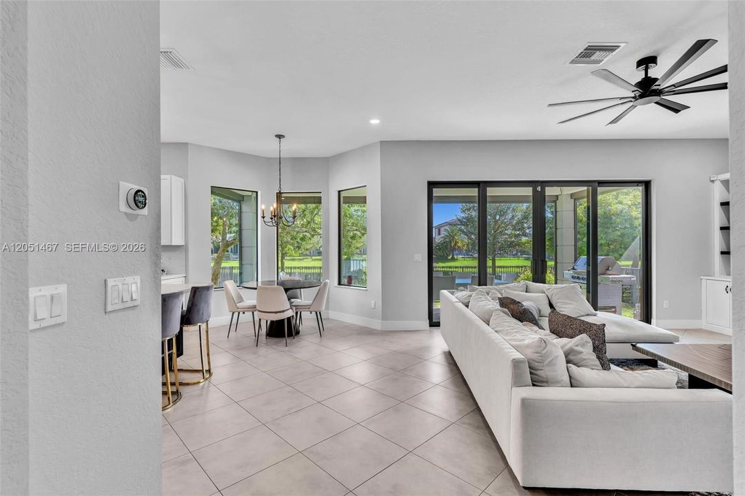 For Sale: $1,325,000 (4 beds, 4 baths, 3544 Square Feet)