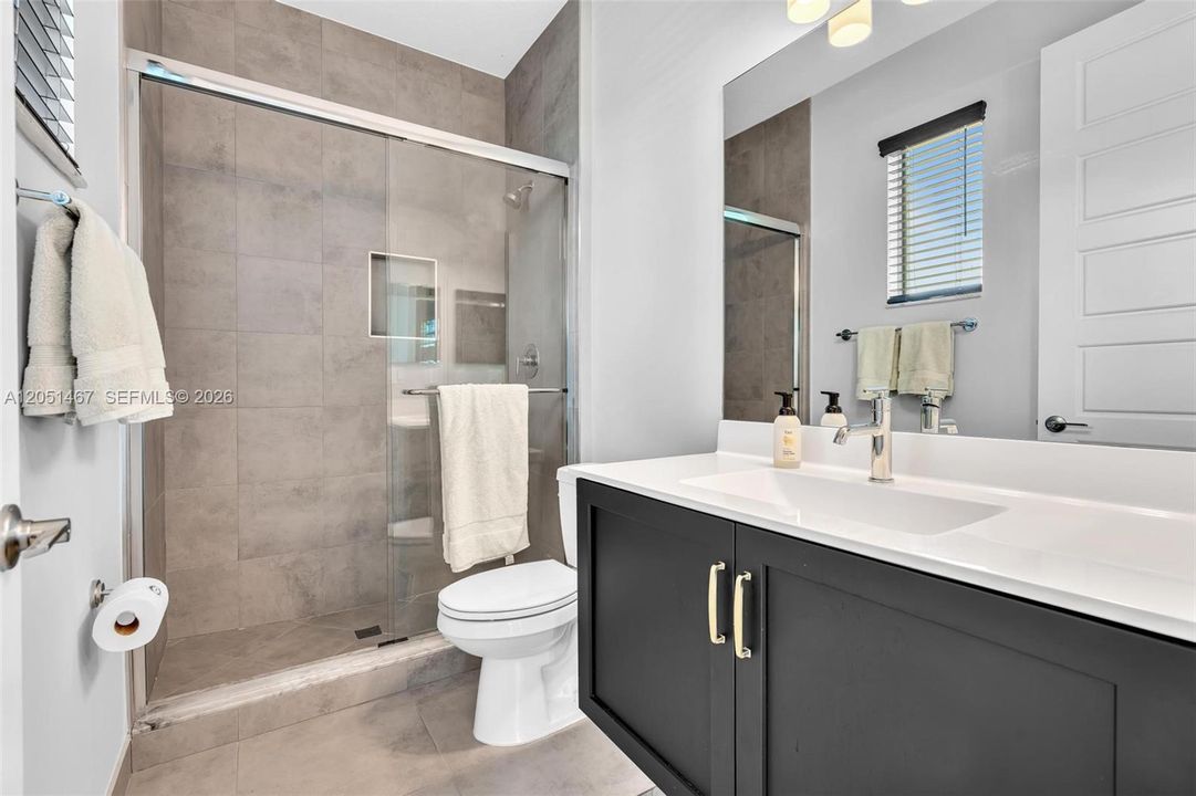 For Sale: $1,325,000 (4 beds, 4 baths, 3544 Square Feet)
