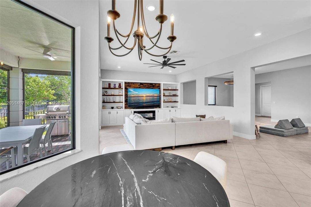 For Sale: $1,325,000 (4 beds, 4 baths, 3544 Square Feet)