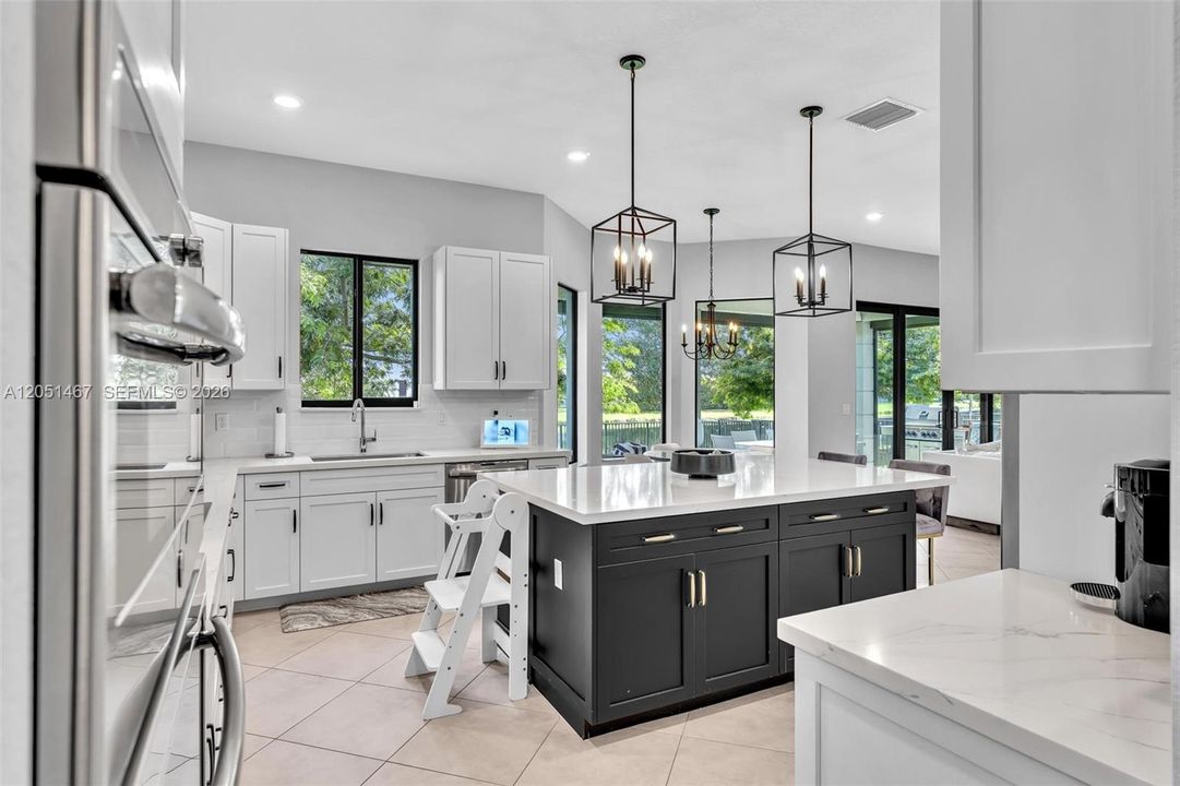 For Sale: $1,325,000 (4 beds, 4 baths, 3544 Square Feet)