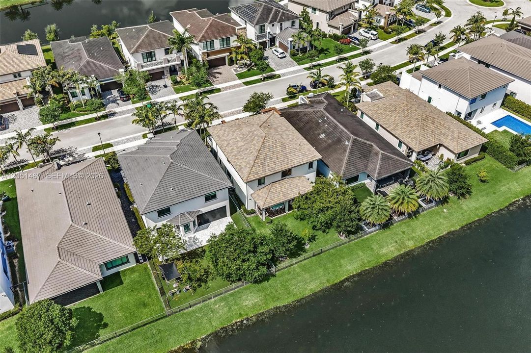 For Sale: $1,325,000 (4 beds, 4 baths, 3544 Square Feet)