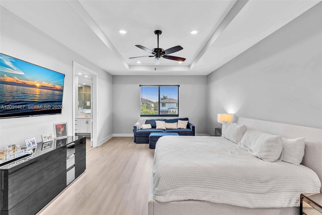 For Sale: $1,325,000 (4 beds, 4 baths, 3544 Square Feet)