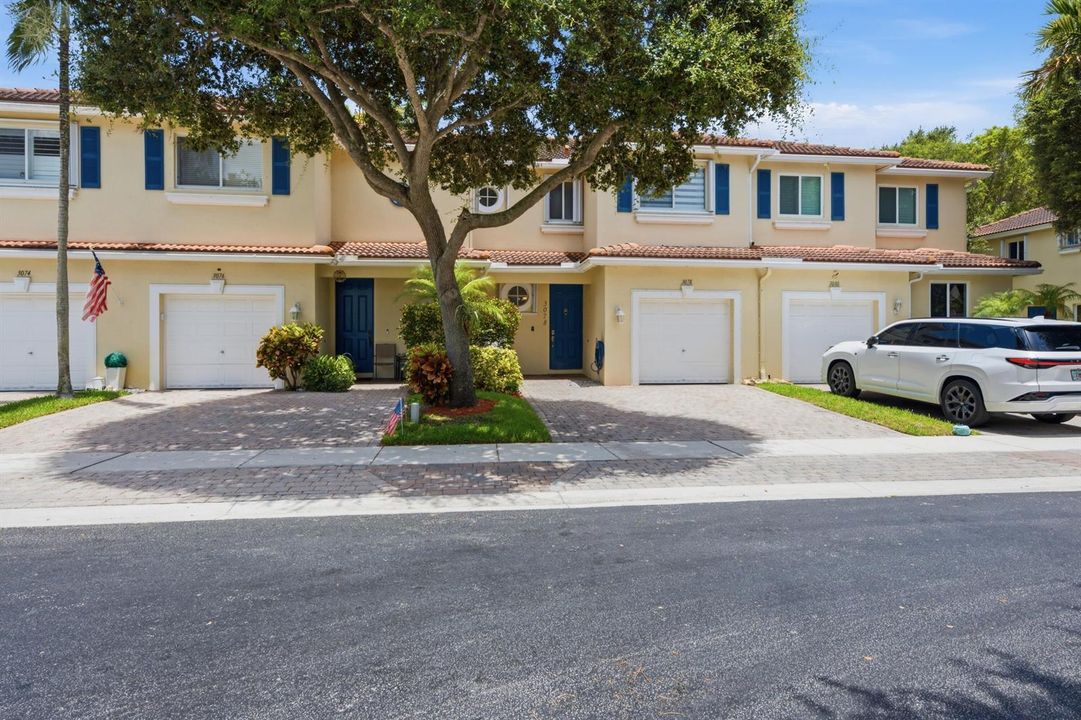 1 Car Garage