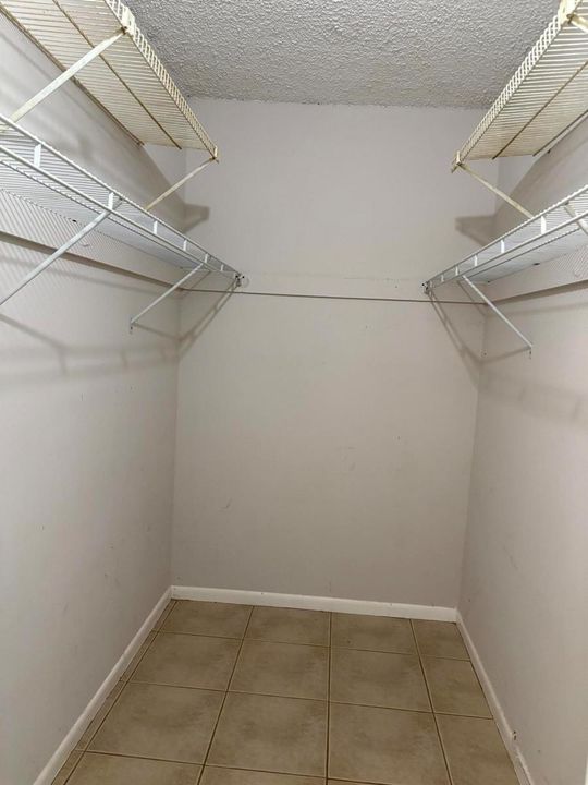 Walk-in Closet