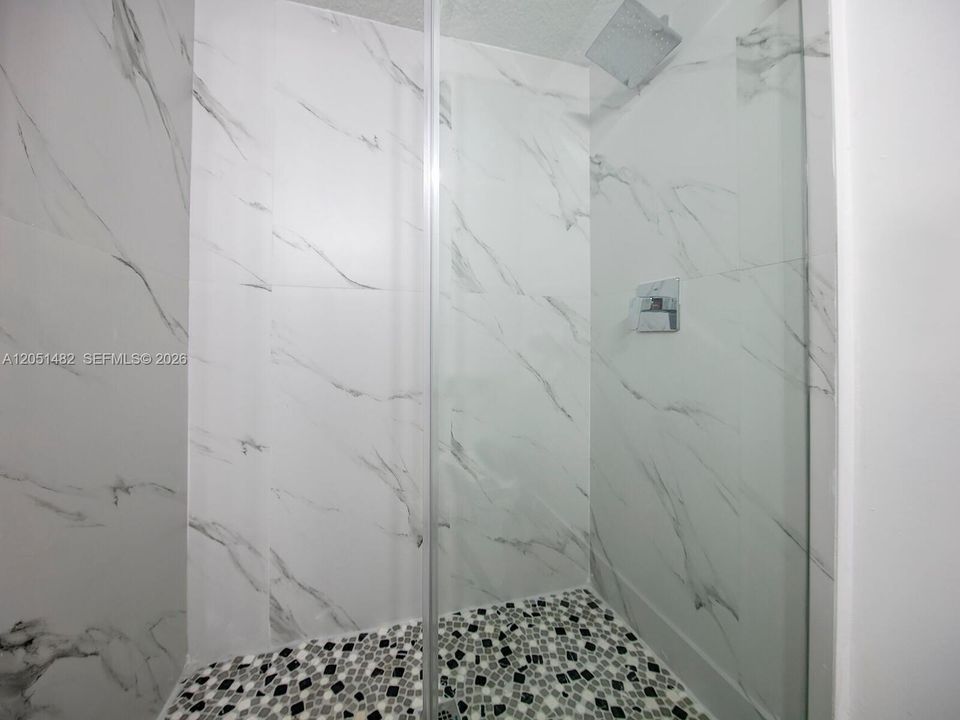 En Renta: $2,850 (2 camas, 2 baños, 1250 Pies cuadrados)