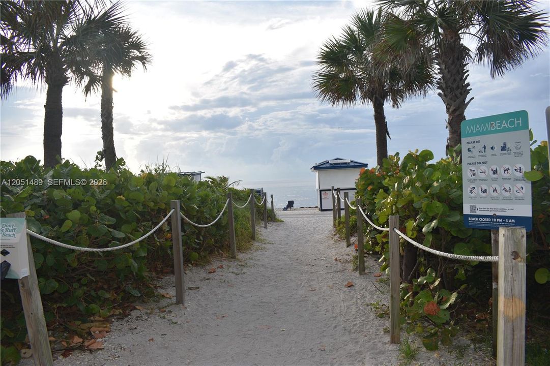 For Rent: $5,300 (1 beds, 1 baths, 808 Square Feet)