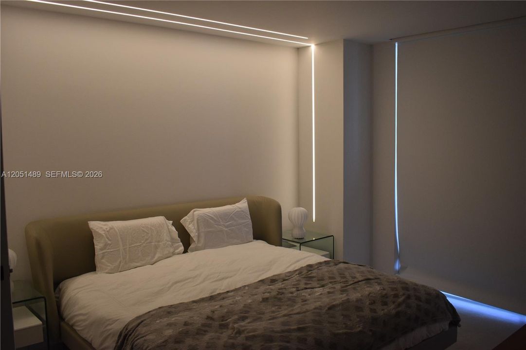 For Rent: $5,300 (1 beds, 1 baths, 808 Square Feet)
