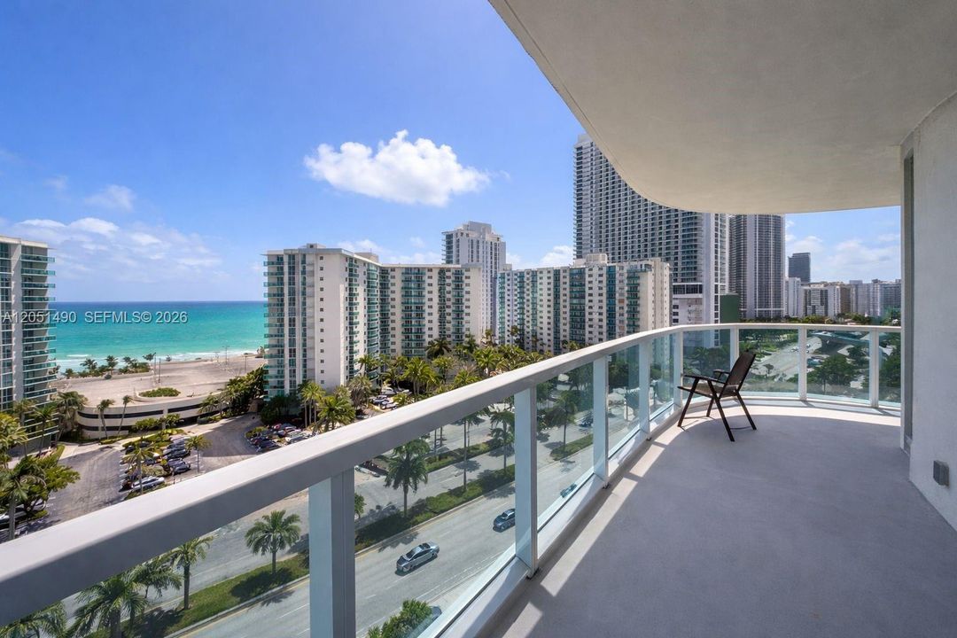 For Rent: $4,500 (2 beds, 2 baths, 1333 Square Feet)