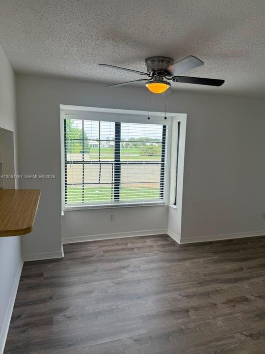 En Venta: $239,900 (3 camas, 2 baños, 1062 Pies cuadrados)