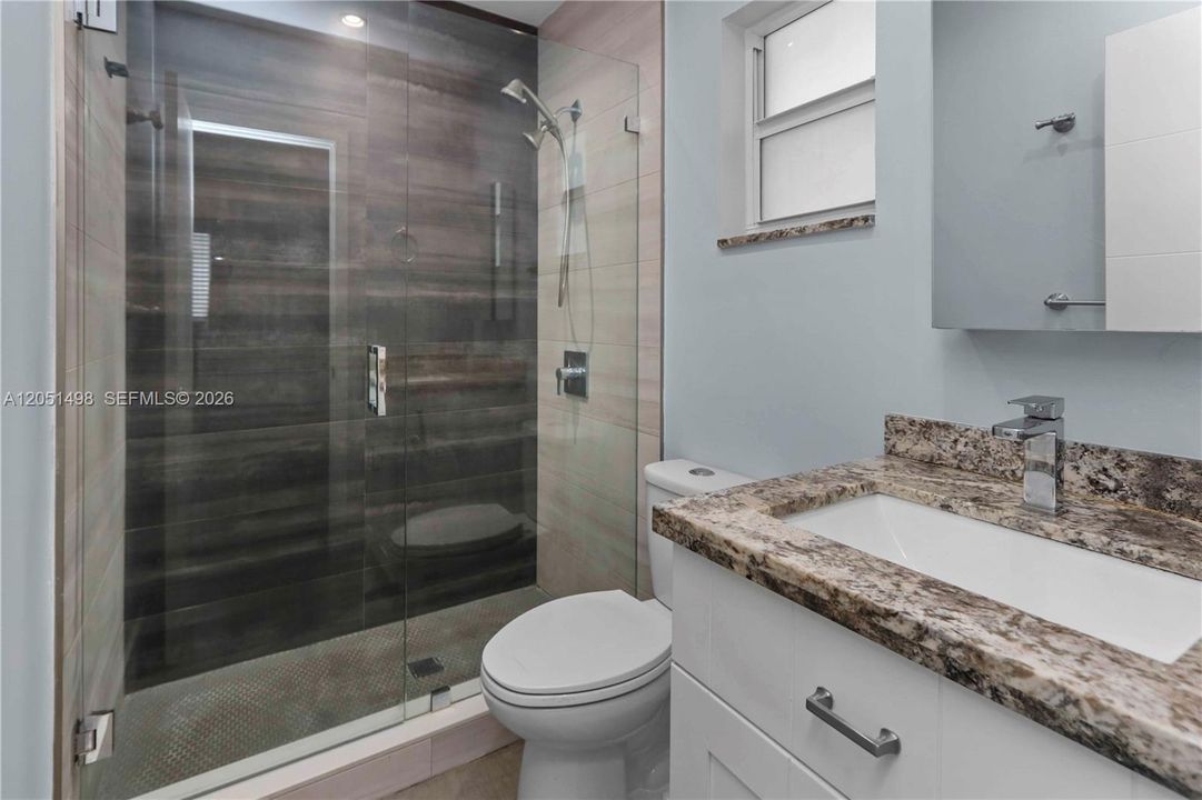 For Rent: $3,600 (3 beds, 2 baths, 1300 Square Feet)