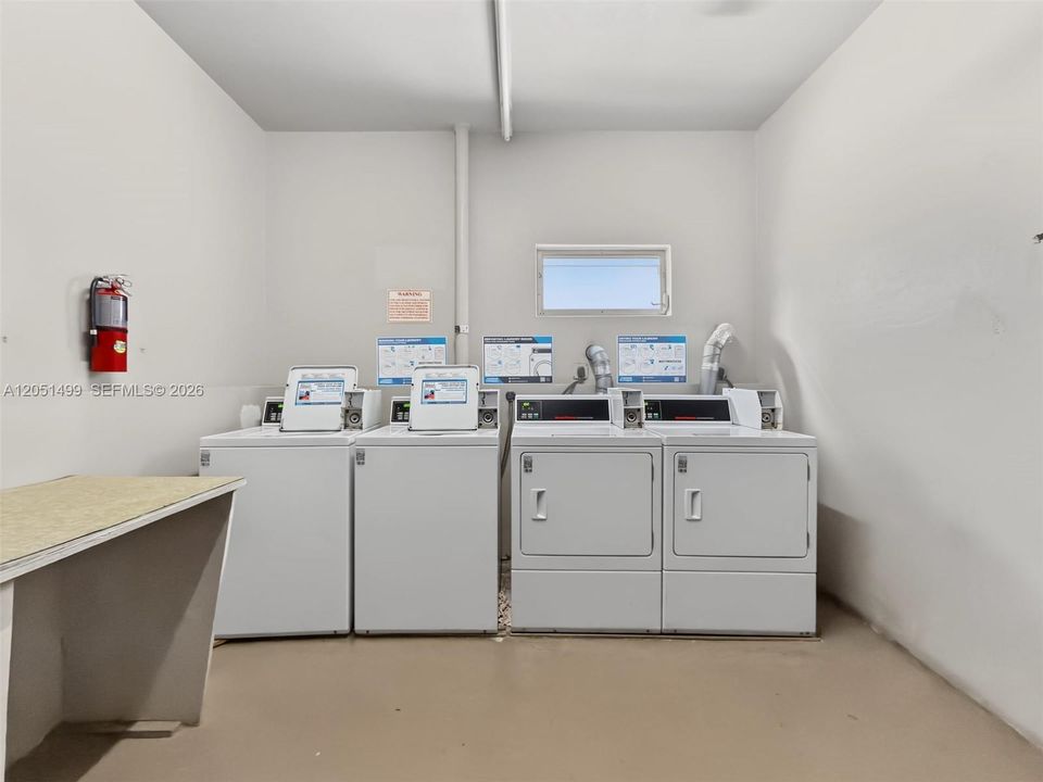 For Rent: $2,100 (2 beds, 2 baths, 912 Square Feet)
