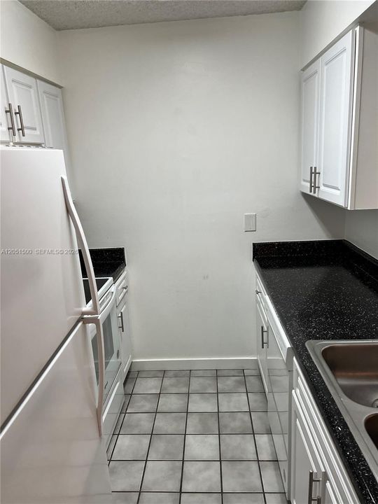 For Rent: $1,694 (1 beds, 1 baths, 804 Square Feet)