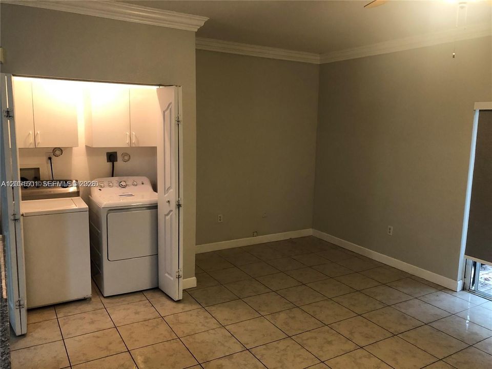 В аренду: $2,750 (3 спален, 2 ванн, 1571 Квадратных фут)
