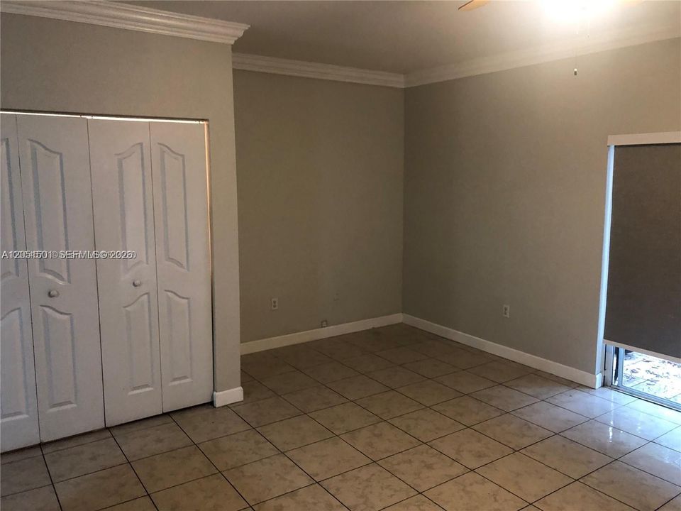 В аренду: $2,750 (3 спален, 2 ванн, 1571 Квадратных фут)
