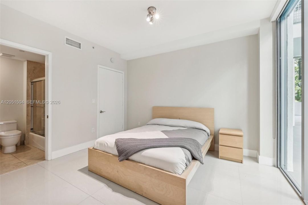 En Renta: $5,490 (2 camas, 2 baños, 1700 Pies cuadrados)