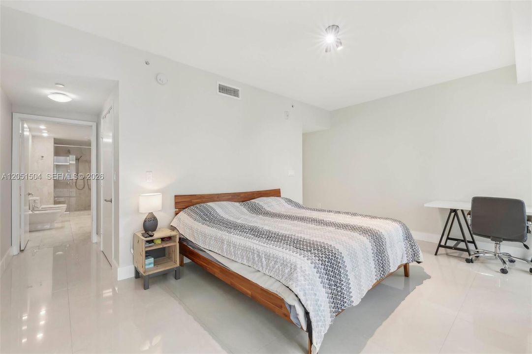 En Renta: $5,490 (2 camas, 2 baños, 1700 Pies cuadrados)