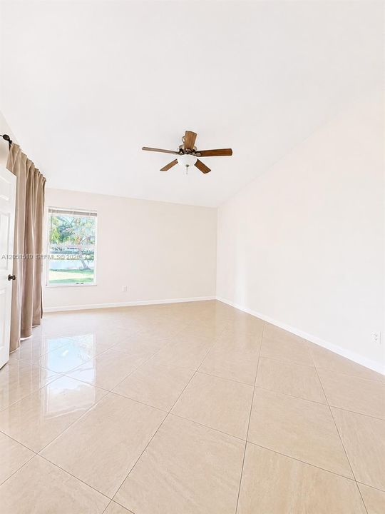 В аренду: $2,600 (2 спален, 2 ванн, 1092 Квадратных фут)